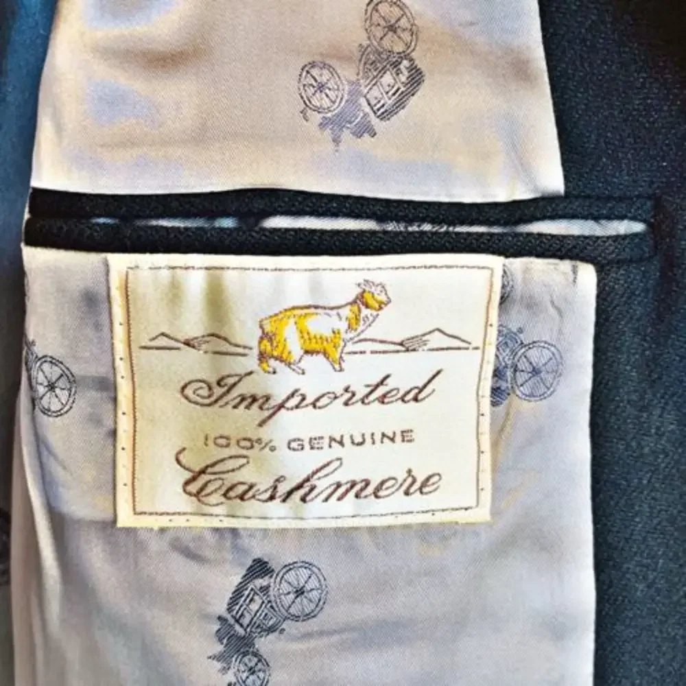 Hassis Mens Shop timeless refined